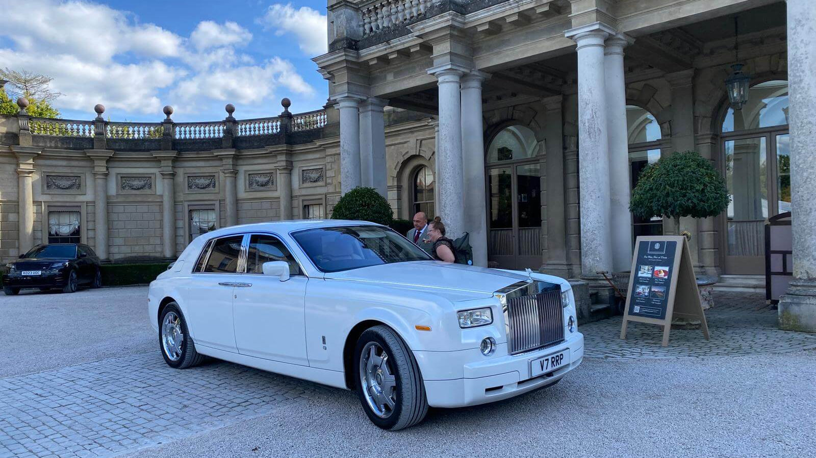 Arrive in Style:The Perfect Wedding Car for Your Special Day